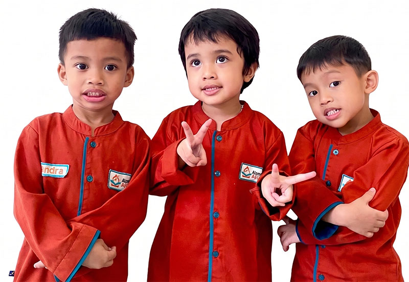 Siswa KBTK Rumah Quran Al Ummah Siswa KBTK Rumah Quran Al Ummah
